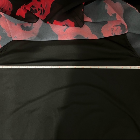 Red and Black Asymmetrical Gown with Flutter Sleeves - Picture 5 of 6